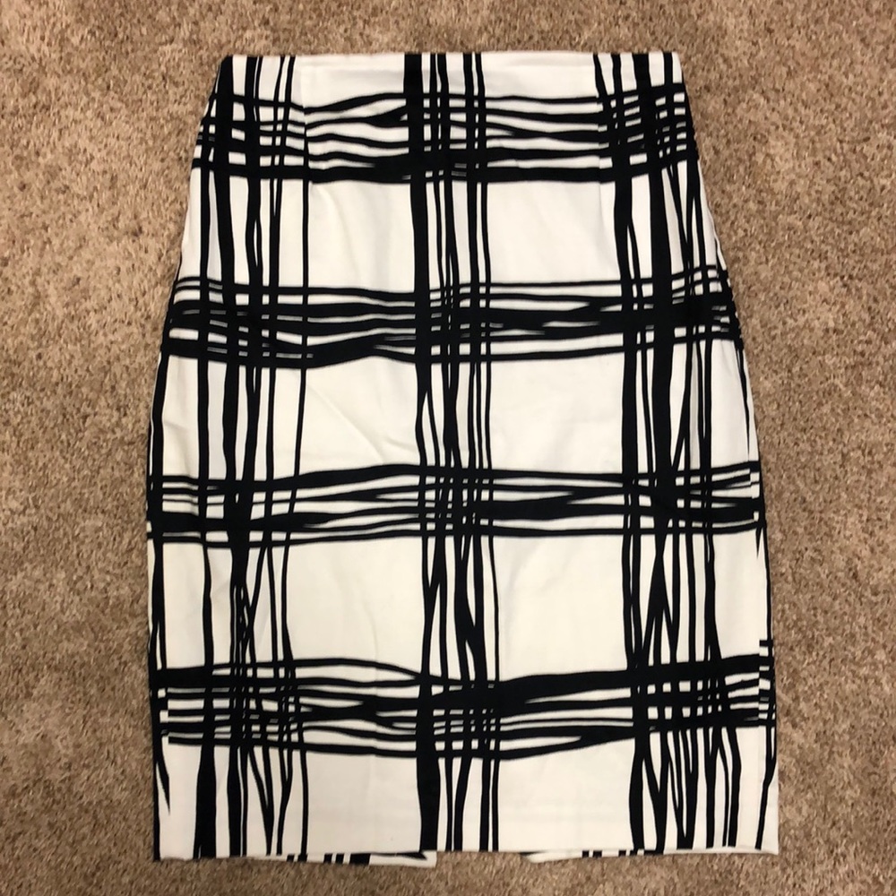 Express Black and White Pencil Skirt